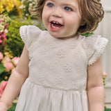 Vestido Blanco Ceremonial con Mangas Volantes – Kukie