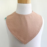 Babero Reversible Lino Rosa Viejo Gold