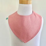 Babero Reversible Lino Rosa Fuerte